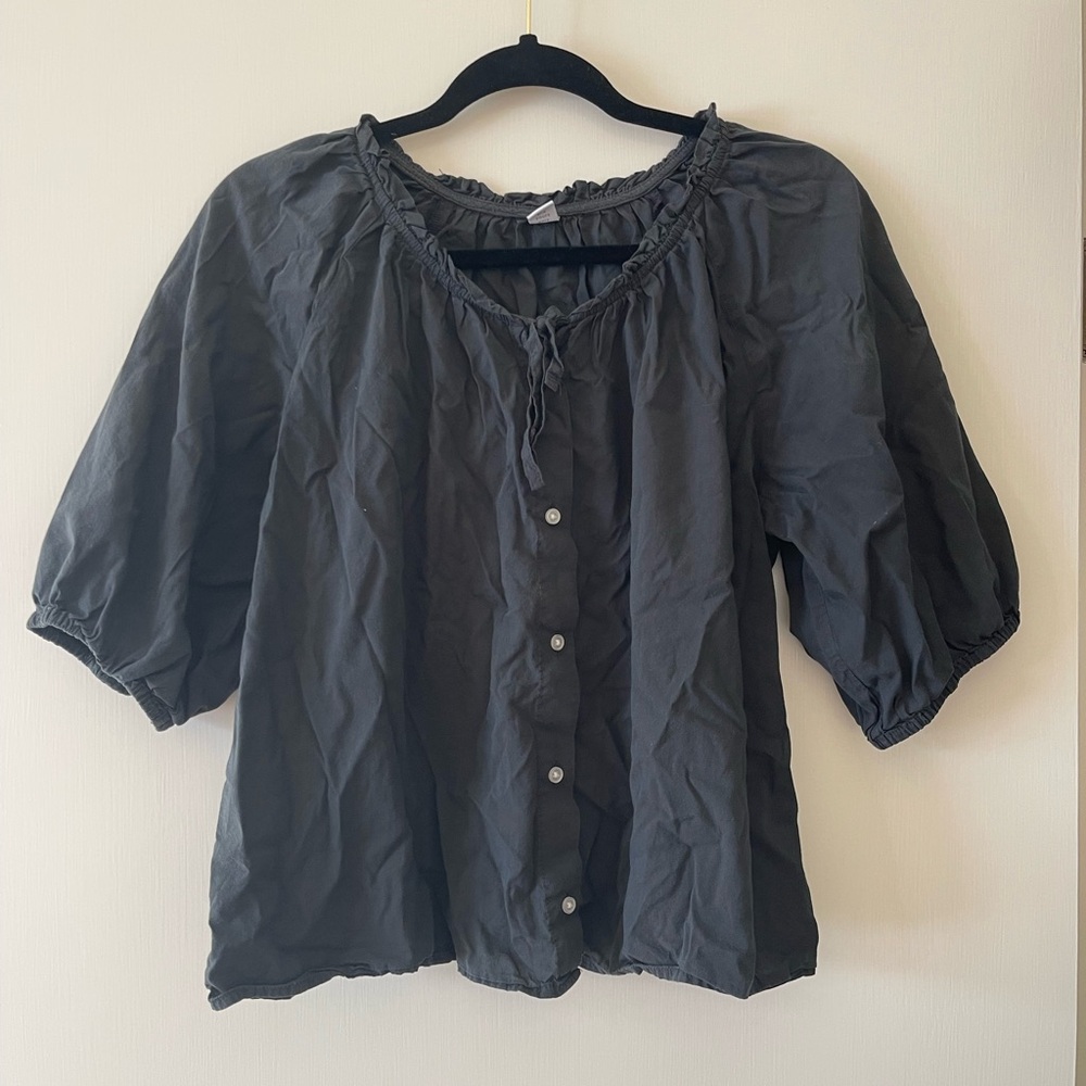 Old Navy Charcoal Black Button-Up Blouse